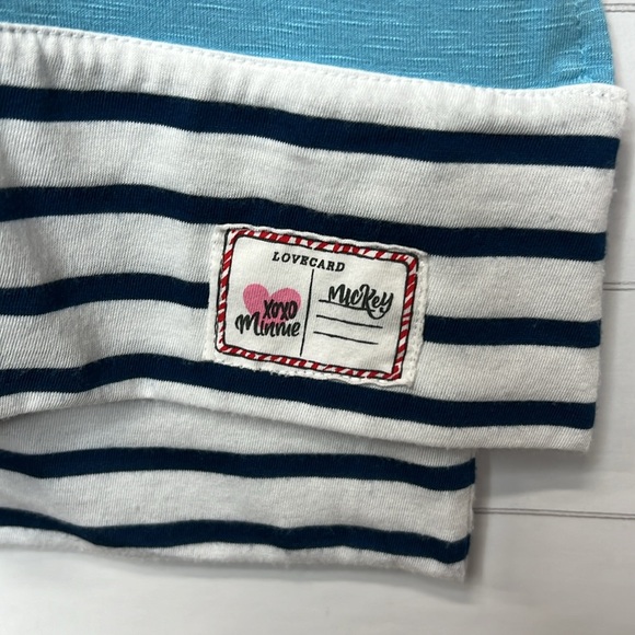 Disney Parks - Minnie & Minnie Lovecard Tee - XS - Picture 4 of 9